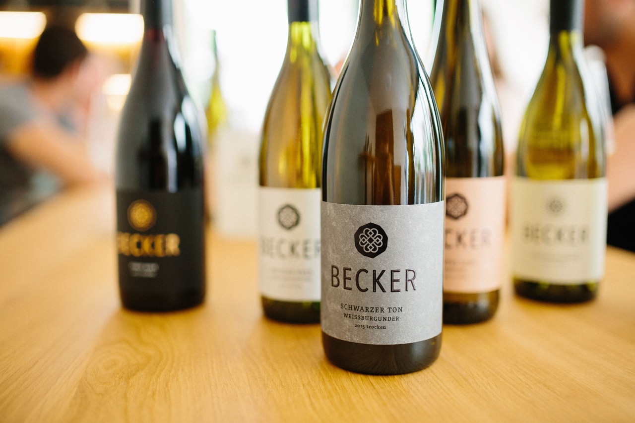 Im Livingroom, Restaurant in Aachen Altstadt, gibt es auch ausgewählte Weine.
